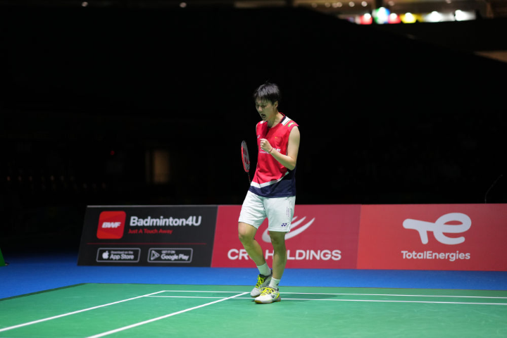 在烈日下格 在烈日下格